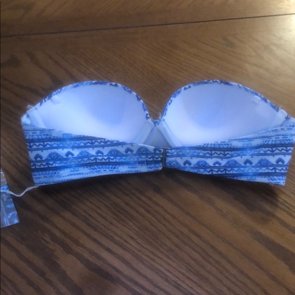 SPRING SALE ❤️ Hollister Blue Print Swim Top, S NEW - Picture 4 of 5